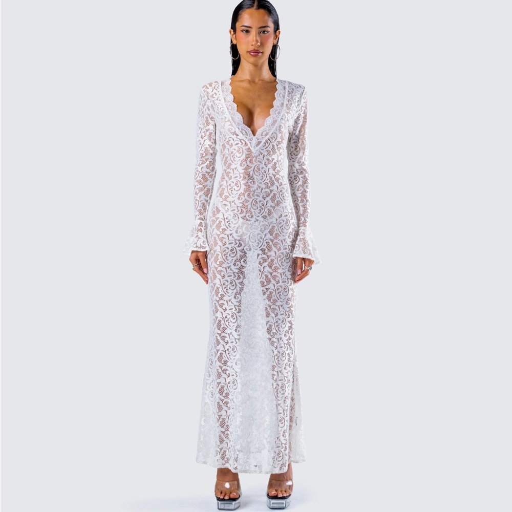 Finesse White Lace Maxi Dress